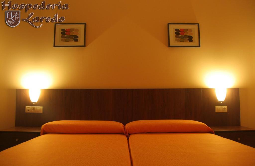 Hospederia Laredo Hotel Ла Карлота Стая снимка