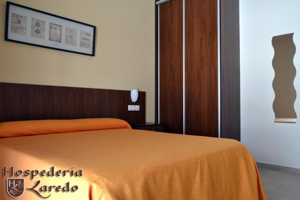 Hospederia Laredo Hotel Ла Карлота Стая снимка