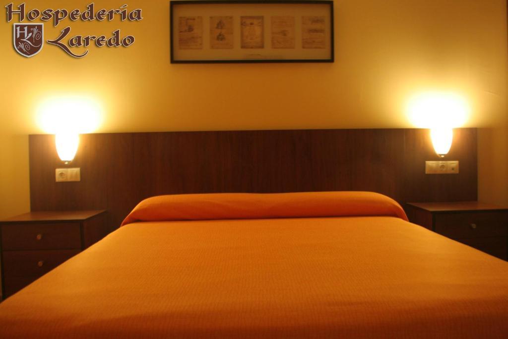 Hospederia Laredo Hotel Ла Карлота Стая снимка